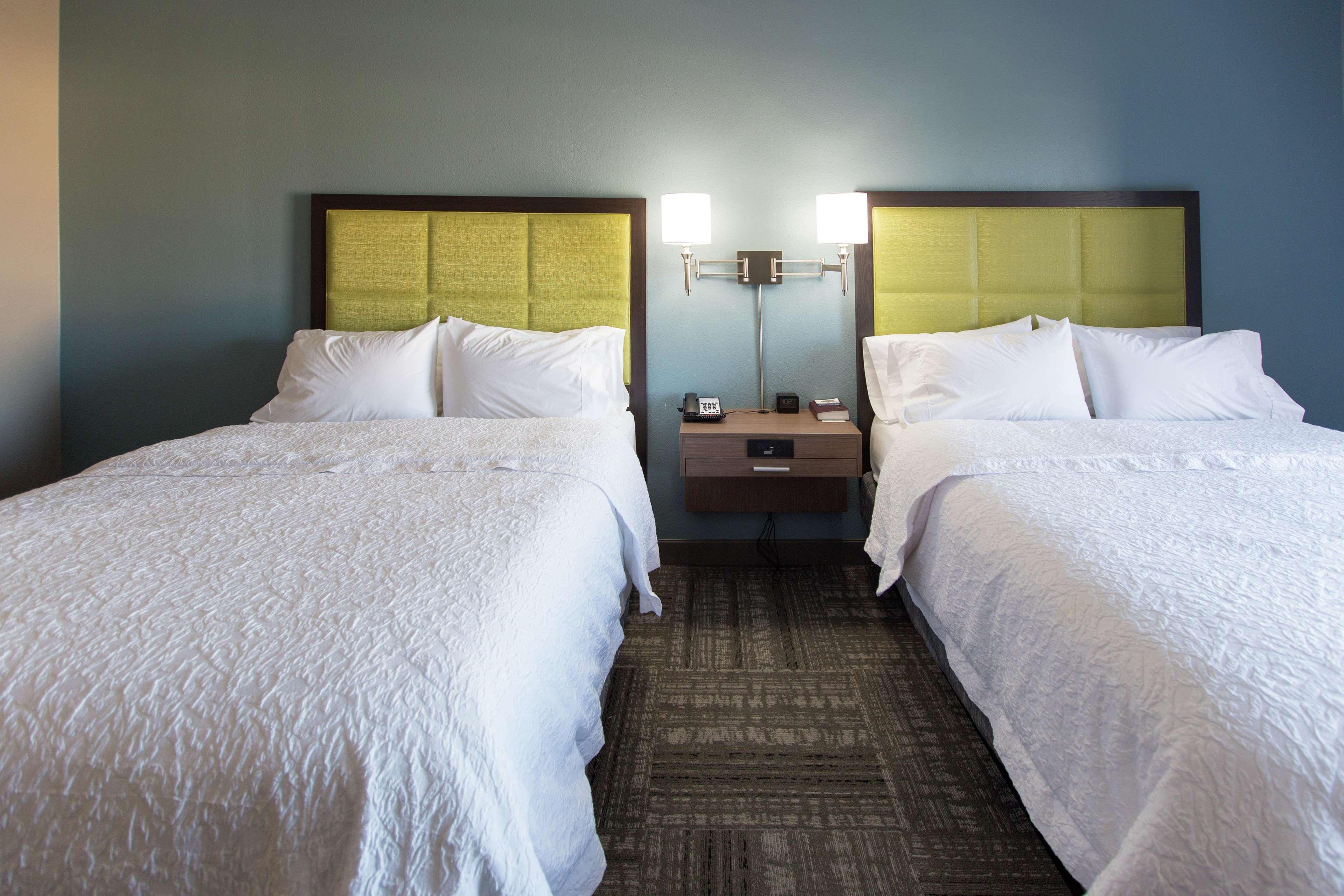 Hotel Hampton &