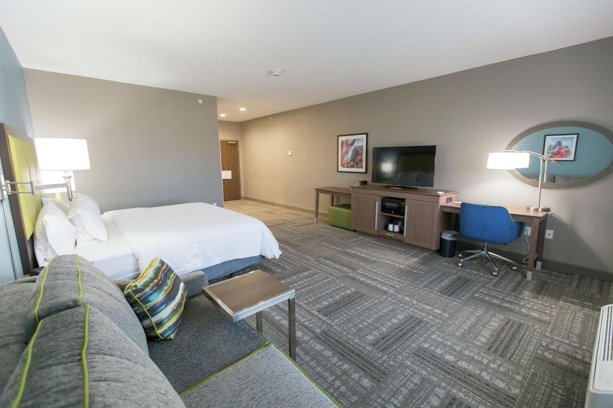 Hotel Hampton &